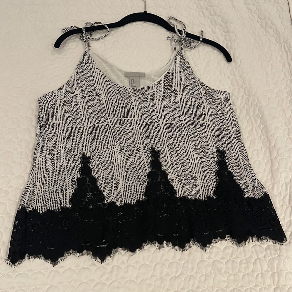 H&M size small Black and white adjustable string straps top 100% polyester lace